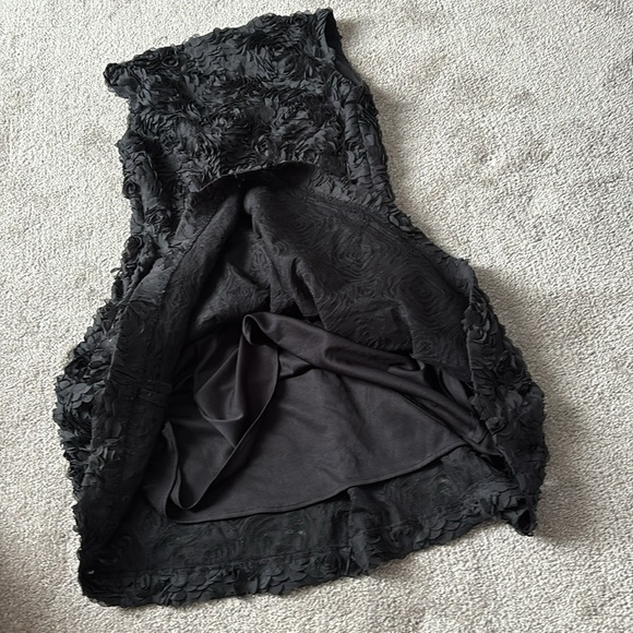 Von Vonni Patterned Floral black mini dresss Sz Medium - Picture 12 of 17